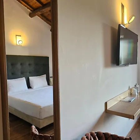 Antico Borgo Di Sutri Hotel Exterior photo